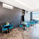 Islet Promenade Seafront Family With 2 Balconies By Getawaysmalta Apartman San Pawl il-Baħar