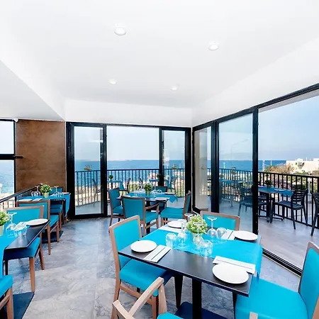 Islet Promenade Seafront Family With 2 Balconies By Getawaysmalta St. Paul's Bay