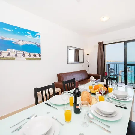 Islet Promenade Seafront Family With 2 Balconies By Getawaysmalta St. Paul's Bay