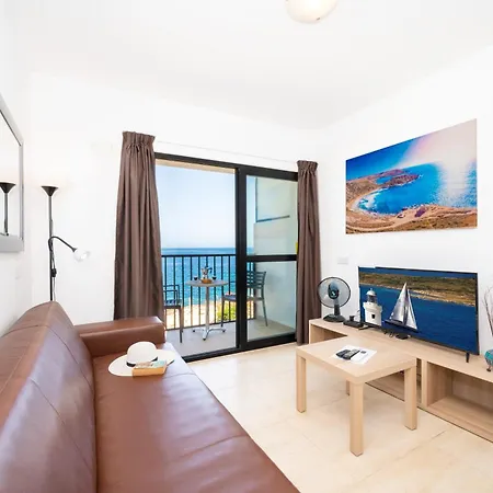Apartment Islet Promenade Seafront Family With 2 Balconies By Getawaysmalta
