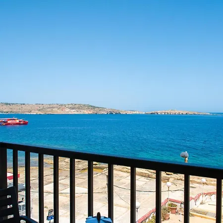 Islet Promenade Seafront Family With 2 Balconies By Getawaysmalta Apartment