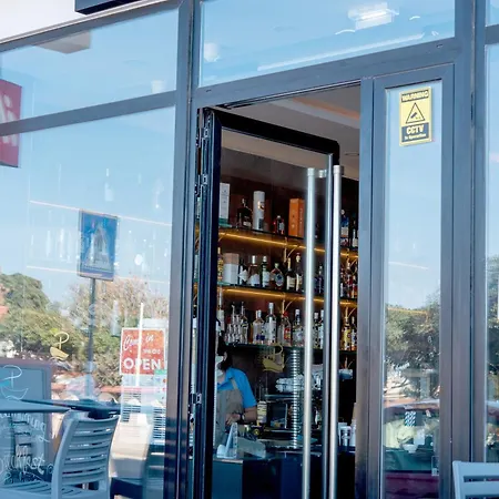 Islet Promenade Seafront Family With 2 Balconies By Getawaysmalta