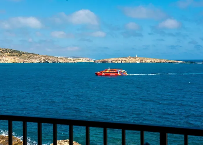 Islet Promenade Seafront Family With 2 Balconies By Getawaysmalta * St Paul's Bay