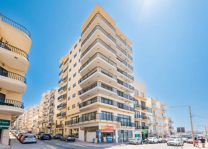 Apartament Islet Promenade Seafront Family With 2 Balconies By Getawaysmalta *