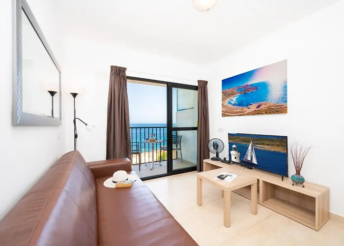 Apartament Islet Promenade Seafront Family With 2 Balconies By Getawaysmalta