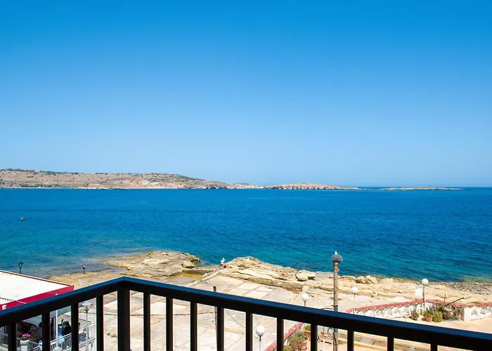 Islet Promenade Seafront Family With 2 Balconies By Getawaysmalta * St Paul's Bay